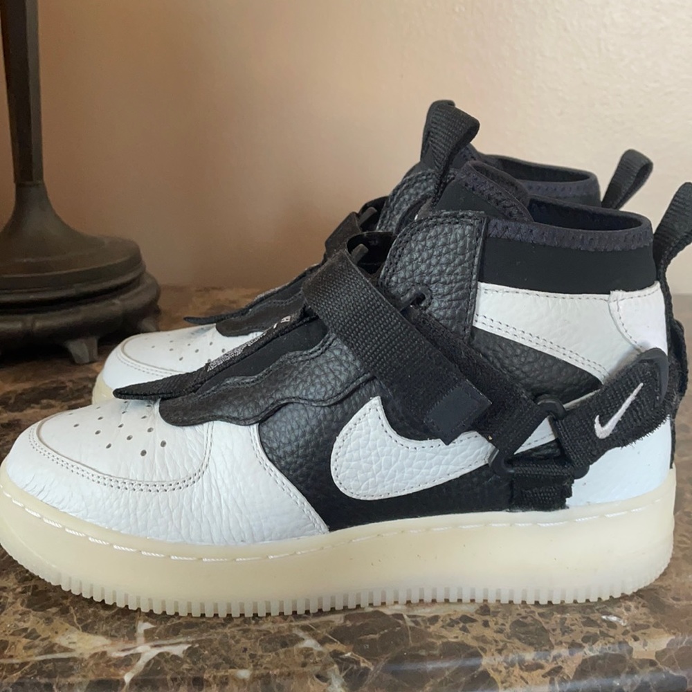 COPY - High top AF1 black and white
